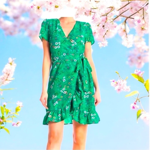 AUW Green Floral Short Sleeve Wrap Dress Womens
Size Large - Picture 2 of 16